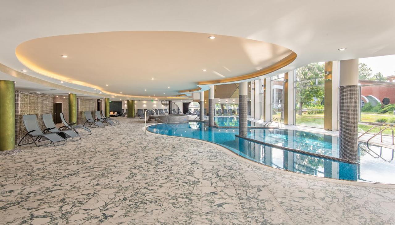 Hotel Azur Premium Siófok Extérieur photo