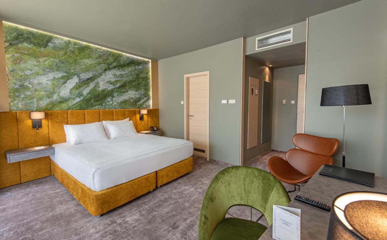 Hotel Azur Premium Siófok Extérieur photo
