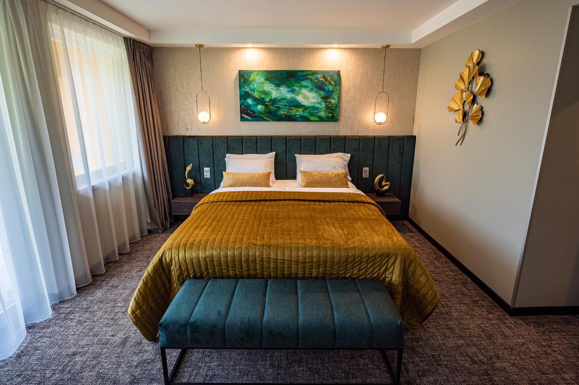 Hotel Azur Premium Siófok Extérieur photo