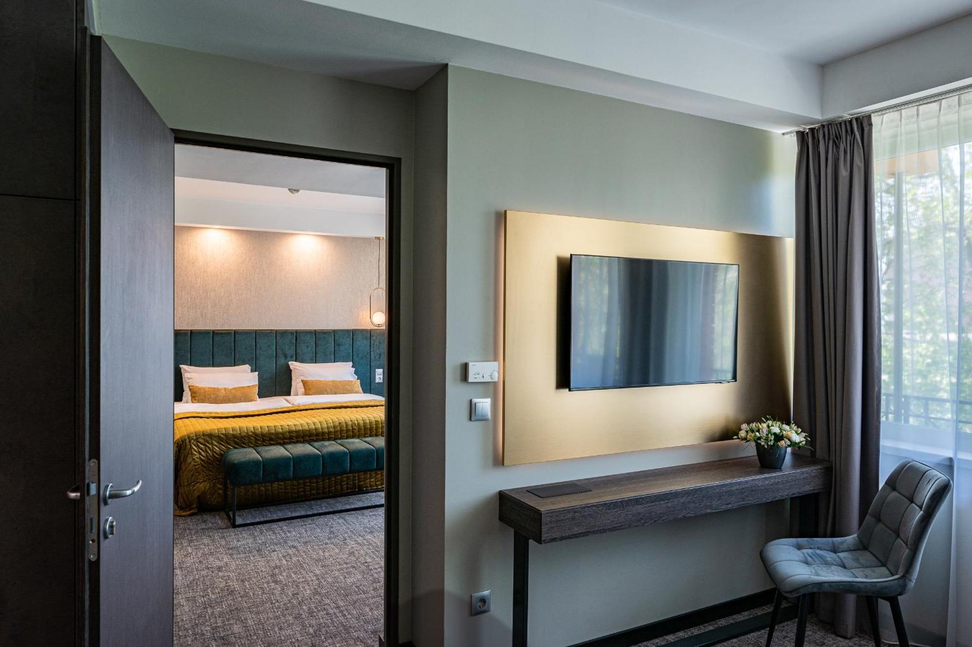 Hotel Azur Premium Siófok Extérieur photo