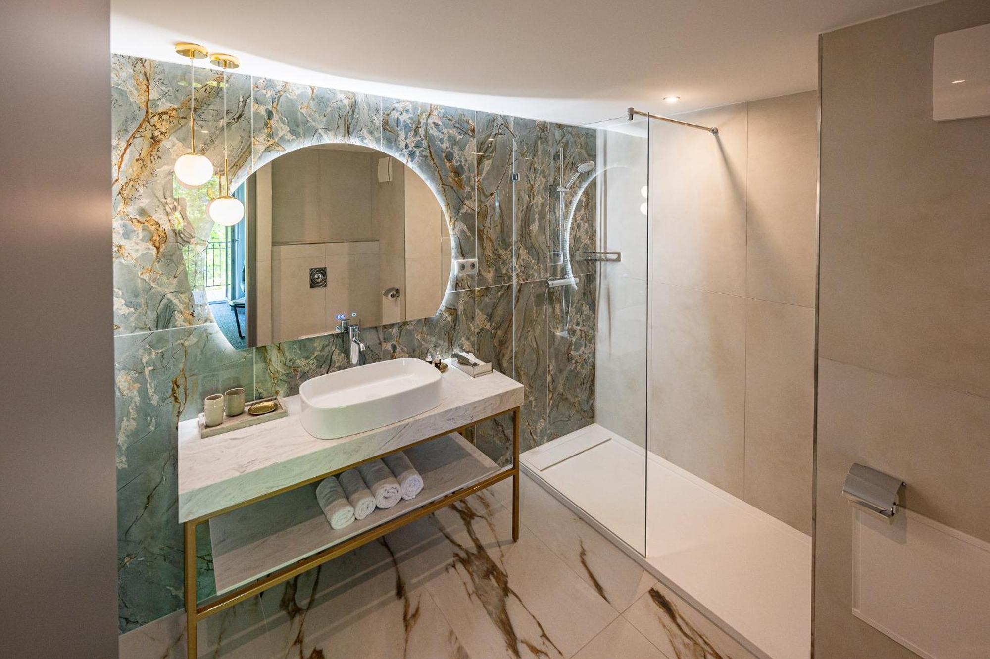 Hotel Azur Premium Siófok Extérieur photo