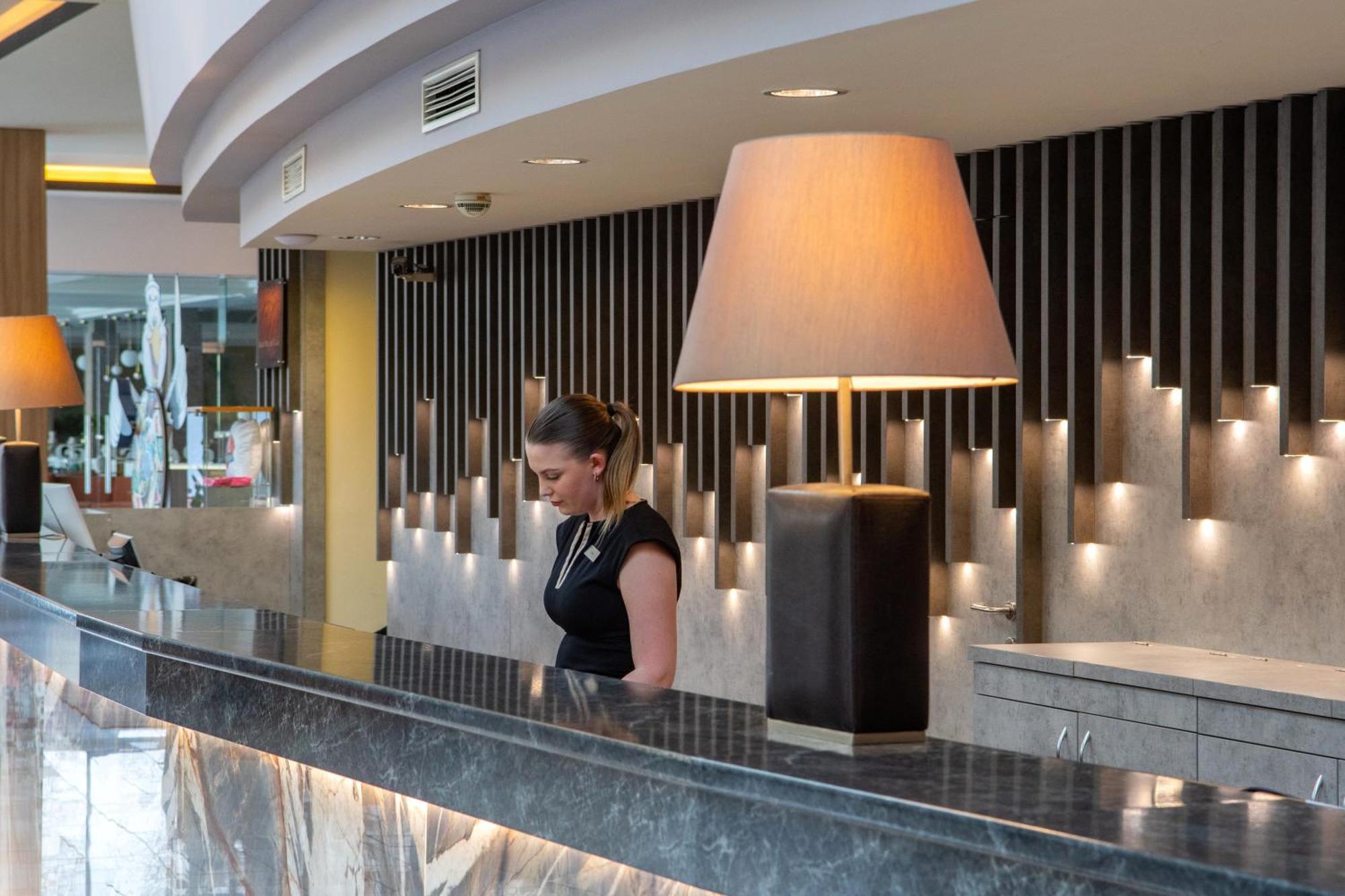 Hotel Azur Premium Siófok Extérieur photo