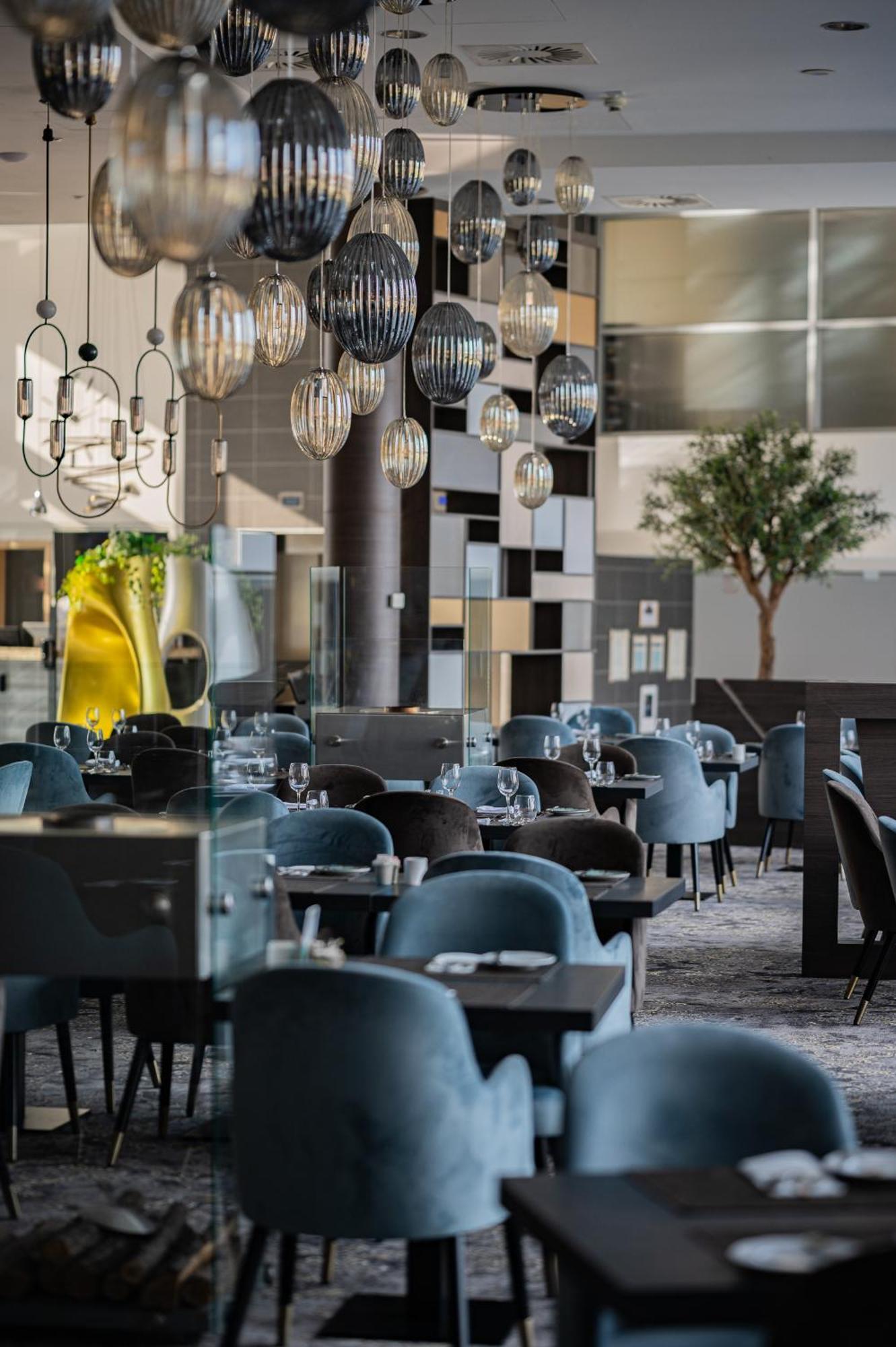 Hotel Azur Premium Siófok Extérieur photo